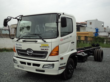 Xe tải Hino 6,4 tấn-FC9JLSW-Thùng bạt