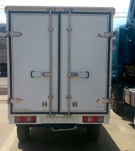 thung-phia-sau-veam-star