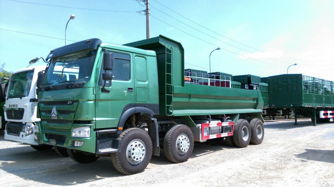 Xe Ben Howo 4 Chân Thùng Đúc Mới 2016