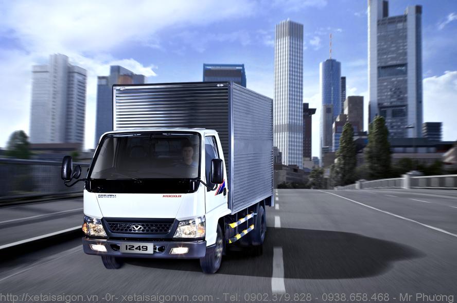 Xe Tải Hyundai IZ49 – 2T4 – 2400kg – Thùng 4m3